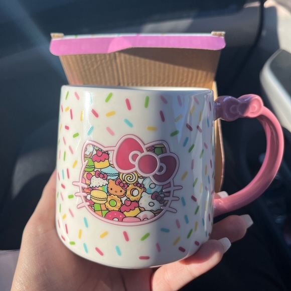 Hello kitty mug - Picture 3 of 4